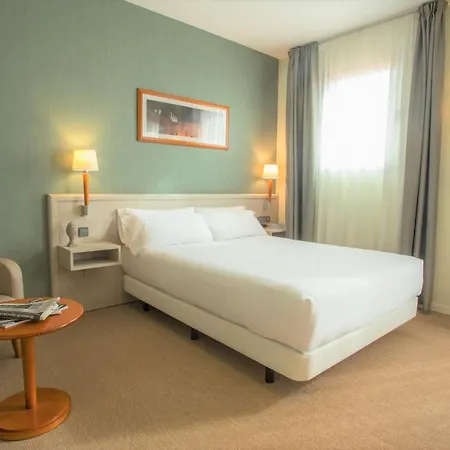 Checkin Valencia Отель 3*