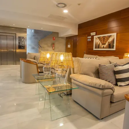 Checkin Valencia 3* Алакуас