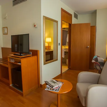 Hotel Checkin Valencia 3*