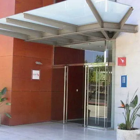 Checkin Valencia Hotel 3*