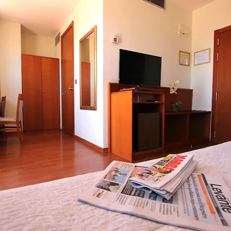 Checkin Valencia Hotel 3*