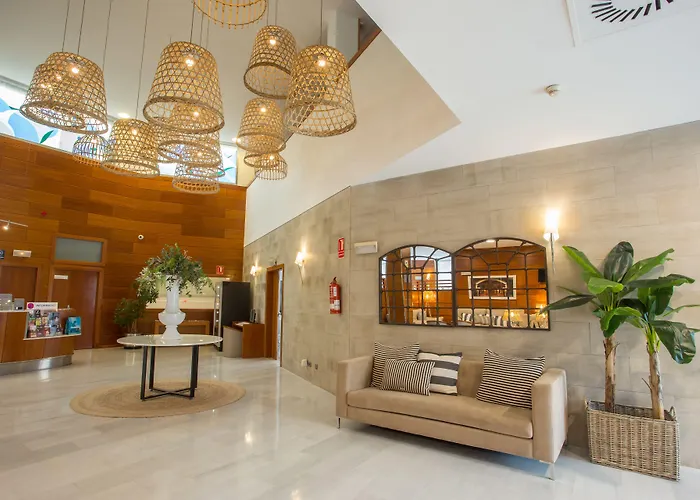 Checkin Valencia Hotel 3*