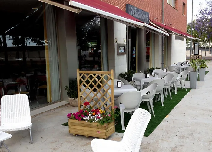 Checkin Valencia ホテル 3*
